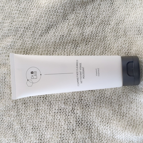 Dr. B Lab Foaming Face Cleanser, 125ml/4.2fl oz - Picture 8 of 8